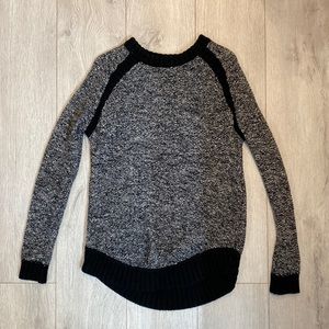 Lululemon sweater, black and white, SZ 6